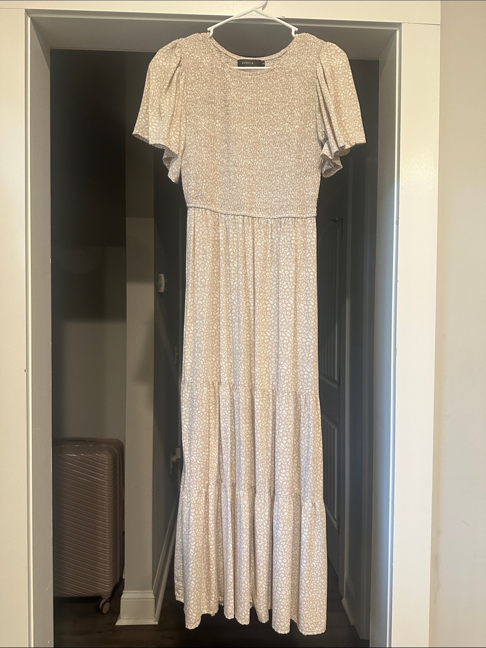 Feminine Cream Printed Maxi Dress